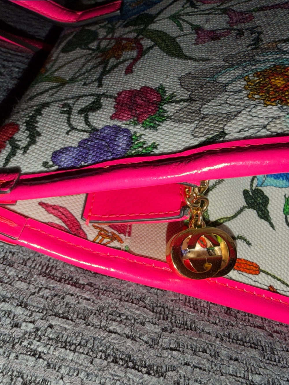 Gucci Floral Print Tote Bag with Pink Handles - Picture 4 of 16
